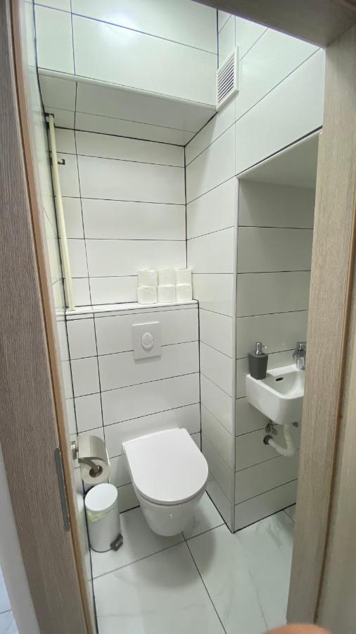 M.B.A. Apartments Karlovac Esterno foto