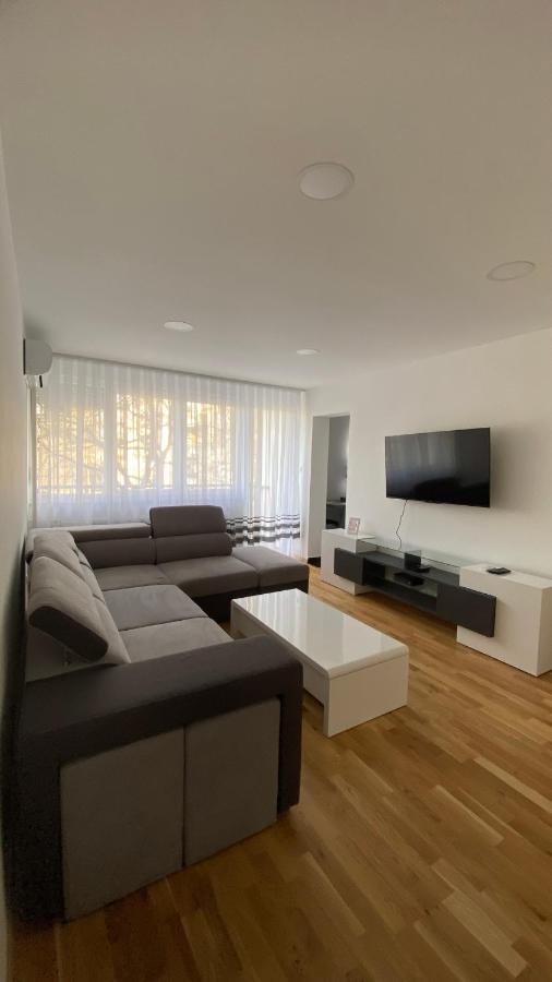 M.B.A. Apartments Karlovac Esterno foto
